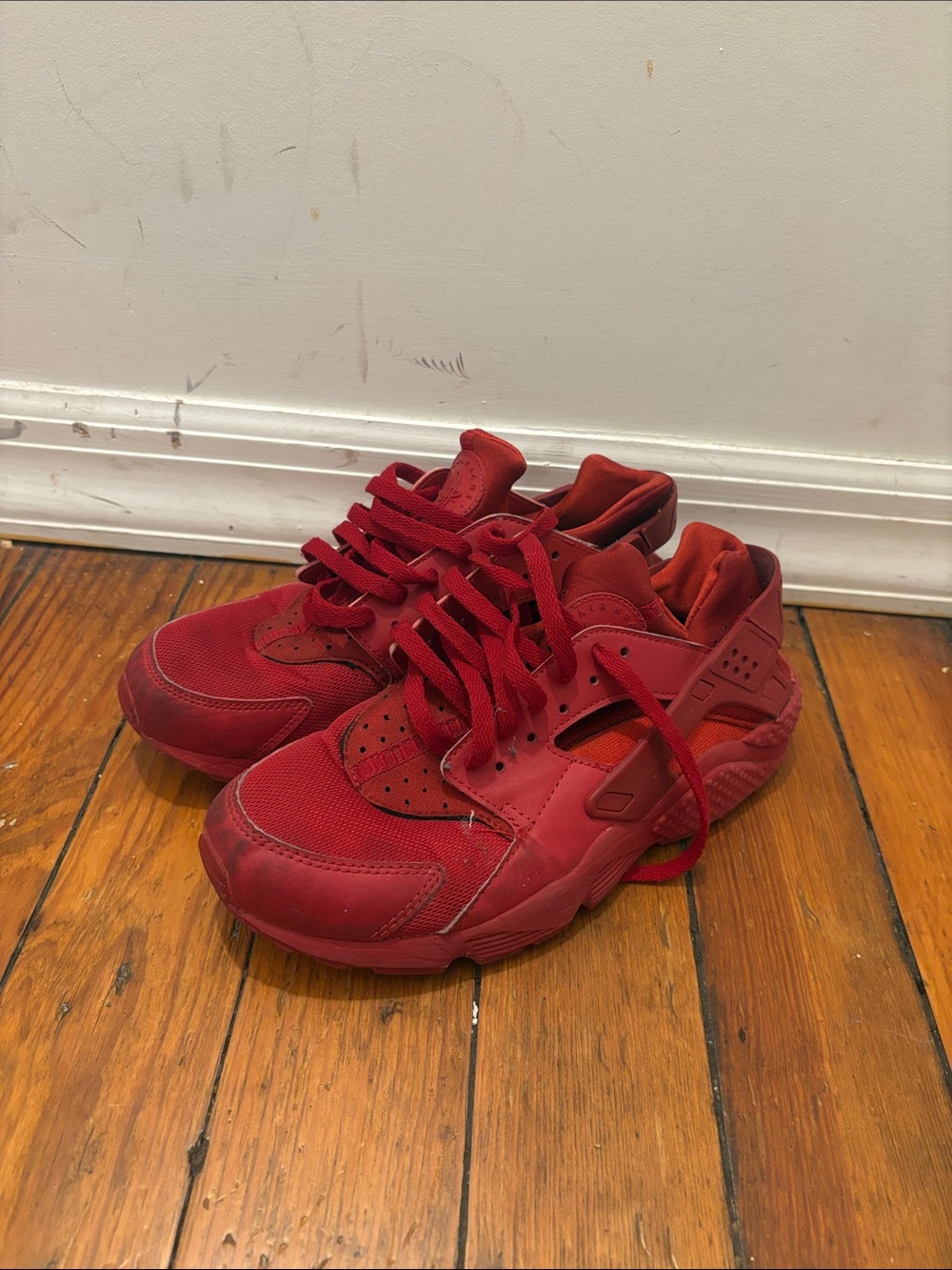 Nike Huarache Red size 10 men’s